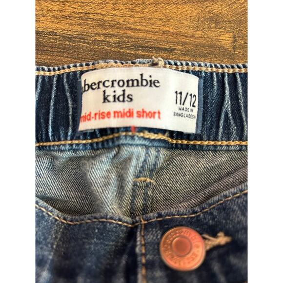 ABERCROMBIE KIDS Girl’s Mid-Rise Pull On Distressed Jean Shorts / Size: 11-12 - Picture 3 of 9